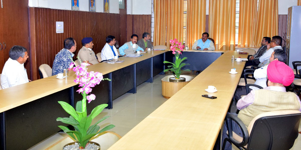 lockdown review meeting harak singh order authority to make sure social distancing at any cost