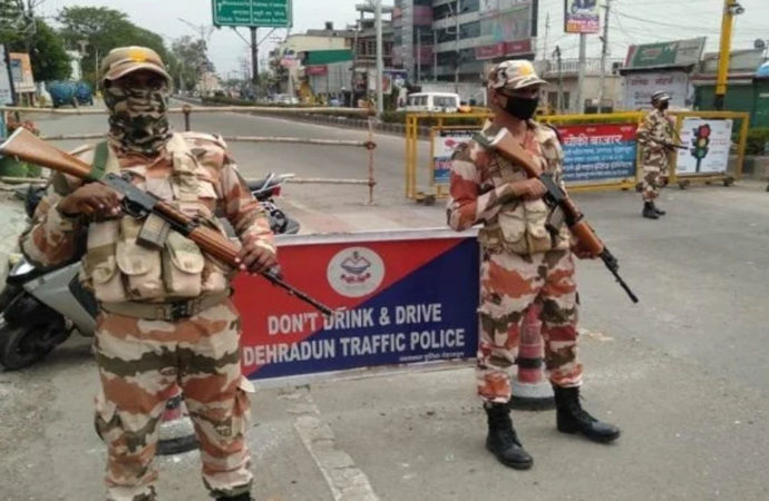 लॉकडाउन 2 में बढ़ी सख्ती, कोरोना रेड जोन देहरादून में पैरामिलिट्री तैनात