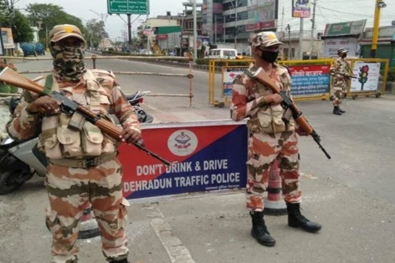 लॉकडाउन 2 में बढ़ी सख्ती, कोरोना रेड जोन देहरादून में पैरामिलिट्री तैनात