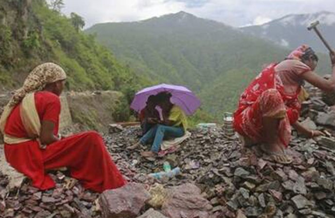 कोरोना काल में उत्तराखंड के कामगारों के लिए गुड न्यूज, जल्द मिलेगी रोजगार की डबल गारंटी