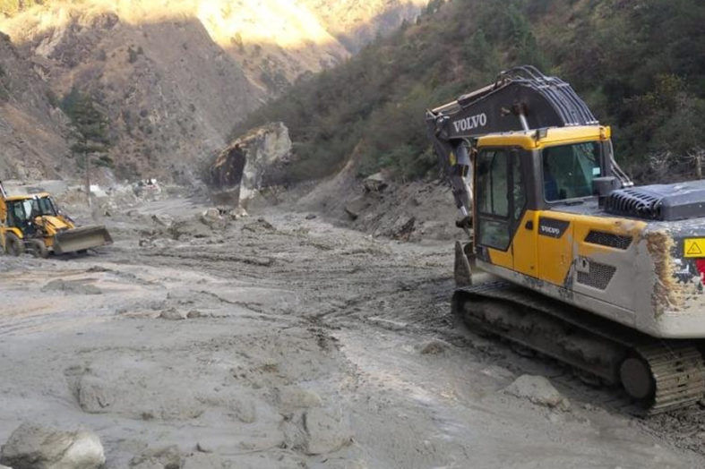 #Chamoli आपदा: सैलाब गुजर गया, पीछे छूटे रूह कंपा देने वाले तबाही के निशान