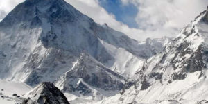 उत्तराखंड के चमोली में भारत-चीन सीमा के पास टूटा ग्लेशियर, सरकार ने जारी किया अलर्ट