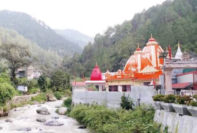 कैंची धाम मंदिर के पास बादल फटने से भारी नुकसान