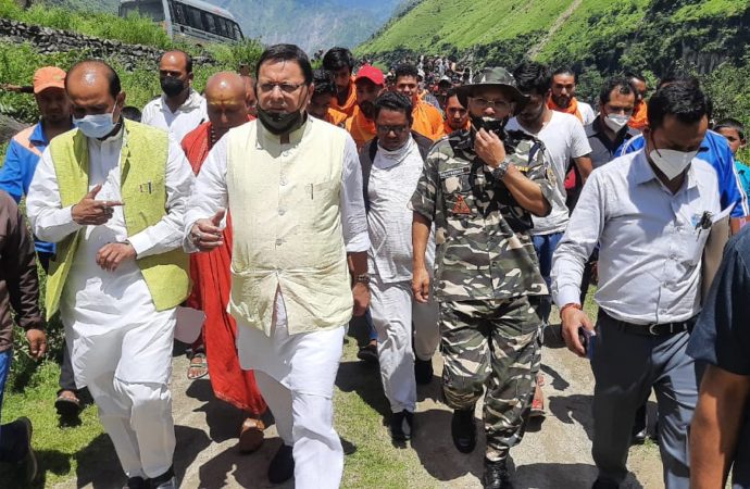 मुख्यमंत्री ने धारचूला के आपदा प्रभावित क्षेत्रों का किया दौरा, लिया जमीनी हालात का जायजा