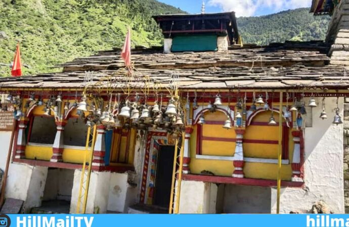 एक ऐसा मंदिर जहां दो महीने तक चलते हैं जागर