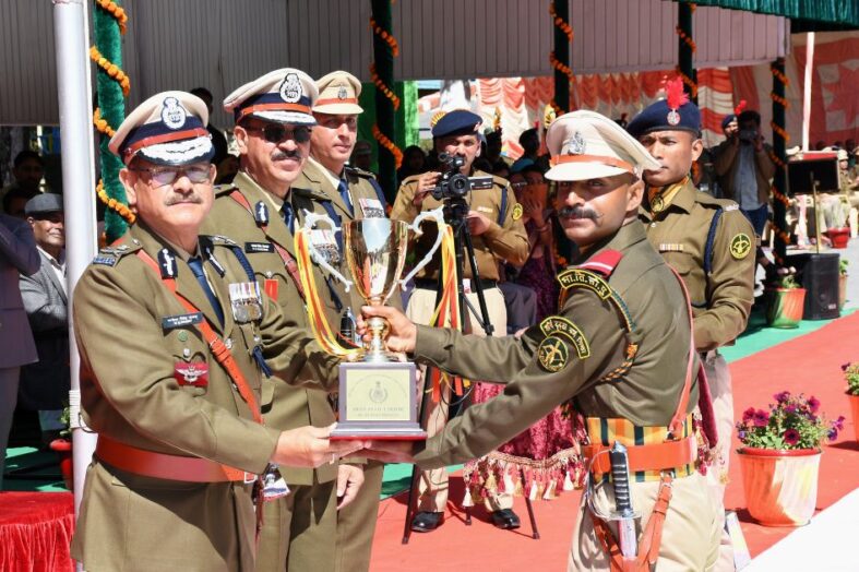 छ: महीने के कठिन प्रशिक्षण के बाद आईटीबीपी को मिले 55 अफसर, मसूरी में हुई पासिंग आउट परेड