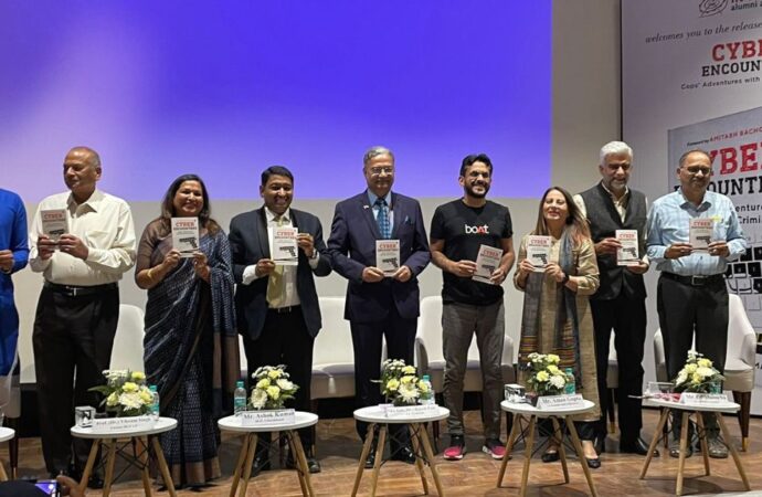 फिजिकल क्राइम अपने पीछे ढेर सारे फुटप्रिंट्स छोड़ जाता है जबकि साइबर क्राइम के डिजिटल फुटप्रिंट्स नहीं होते – डीजीपी अशोक कुमार