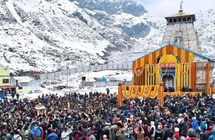 बाबा केदारनाथ… दुनिया का एकलौता शिव मंदिर, जो कहलाता है जागृत महादेव