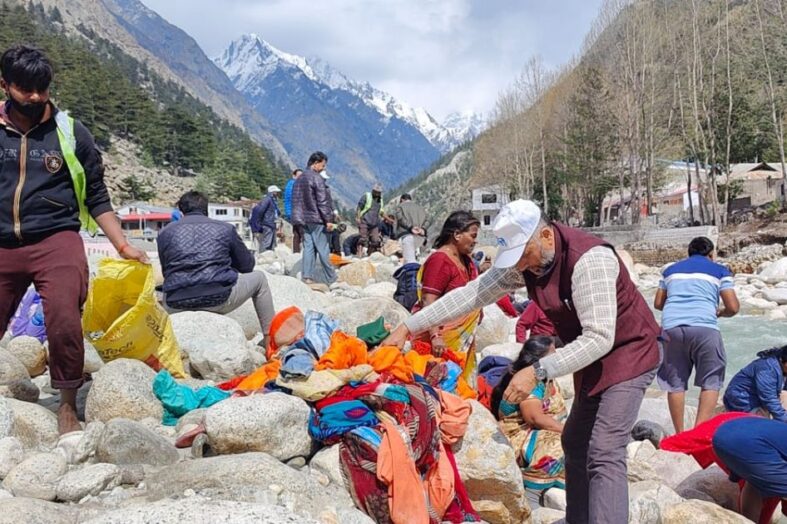 गंगोत्री में ही क्यों व्यथित हैं मां गंगा