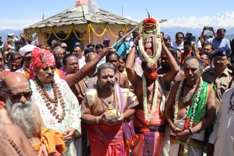 क्रौंच पर्वत में स्थित कार्तिकेय स्वामी मंदिर उत्तर भारत का एक मात्र मंदिर