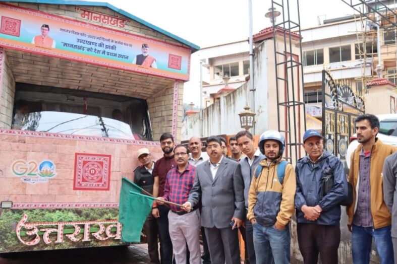 मानसखंड झांकी पहुंची रुद्रप्रयाग, तीनों विकास खंडों में 3 मई से 5 मई तक झांकी का किया जायेगा प्रदर्शन