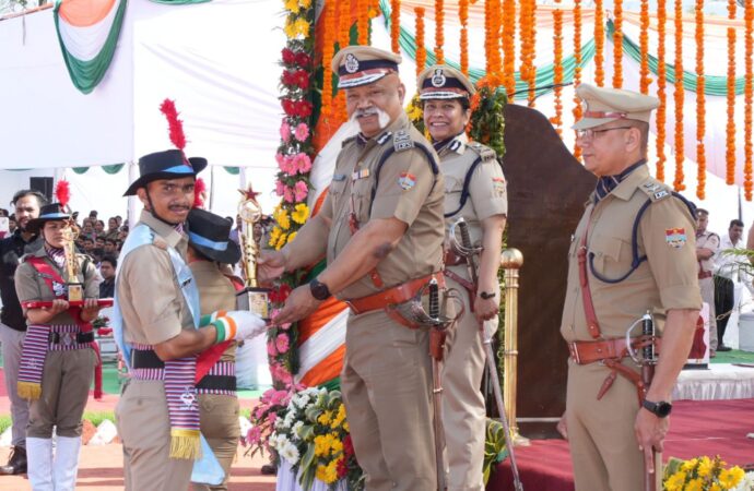 उत्तराखंड पुलिस के 171 जवानों को अपर पुलिस महानिदेशक अमित सिन्हा ने दिलाई शपथ