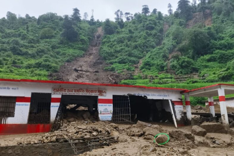 उत्तराखंड में बरस रही है आसमानी आफत, आपदा की चपेट में आये कई क्षेत्र