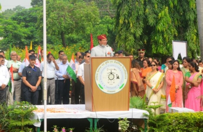 पंतनगर विश्वविद्यालय में स्वतंत्रता दिवस मनाया गया, शहीदों एवं स्वतंत्रता संग्राम सेनानियों को किया गया याद