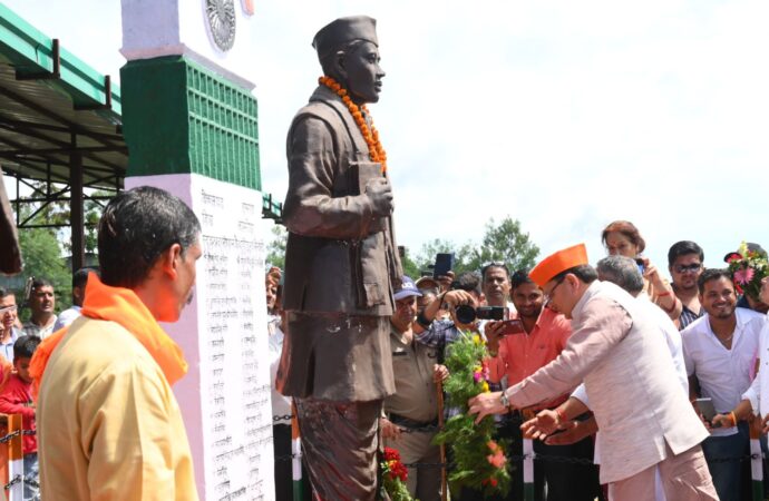 सीएम धामी ने सालम क्रांति के शहीदों को अर्पित की श्रद्धांजलि, स्वतंत्रता संग्राम में दिया था महत्वपूर्ण योगदान