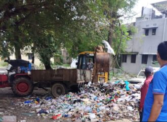 नगर निगम में व्यवस्था परिवर्तन का दिखने लगा असर, सार्वजनिक स्थल पर कूड़ा डालने वाले पर लगाया 01 लाख का अर्थदंड