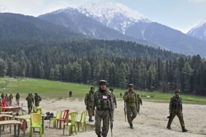 आतंकी ढांचे को प्रतीकात्मक नहीं, रणनीतिक रूप से ध्वस्त करें