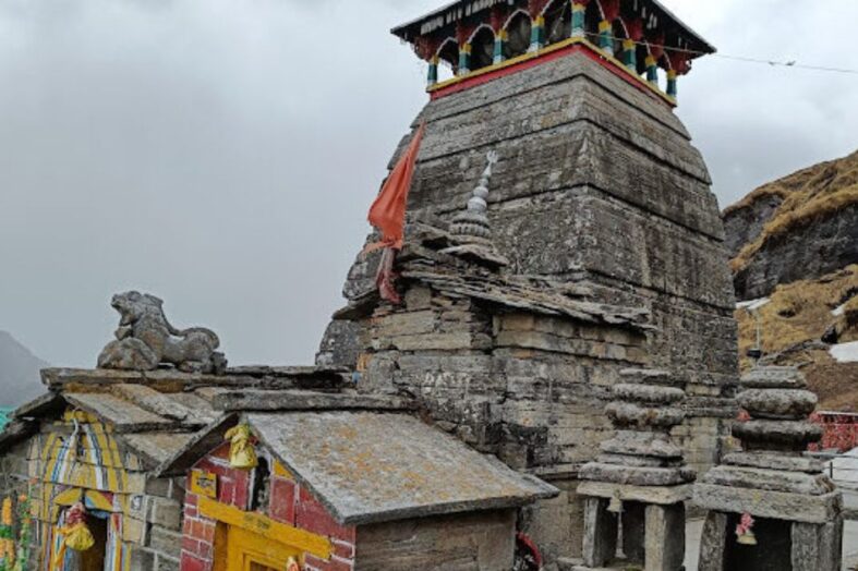 ऊं नम् शिवाय’ के उदघोष के साथ खुले श्री केदारनाथ धाम के कपाट