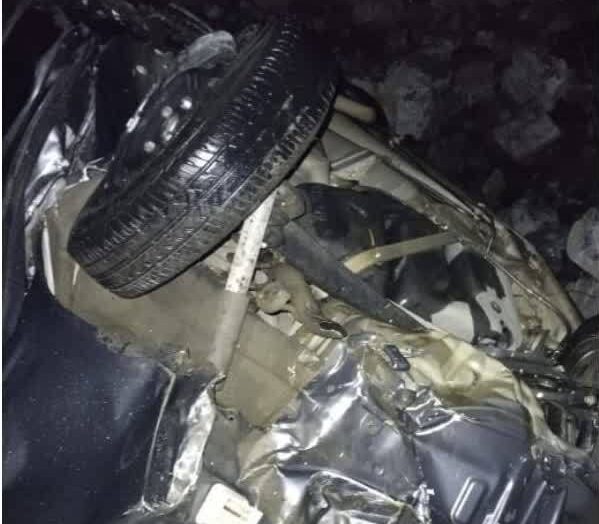 खाई में गिरी कार, पांच की मौत