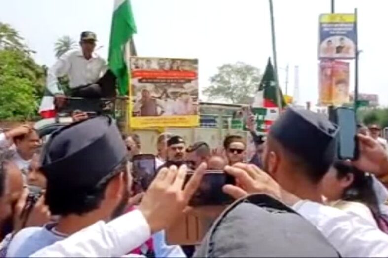 यूकेडी सीएम आवास कूचः पुलिस ने लगाए कार्यकर्ताओं पर कई आरोप,मामला दर्ज