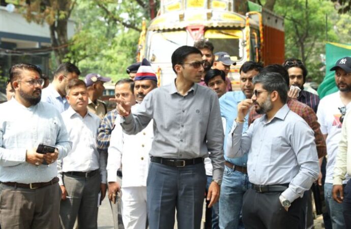 कुठालगेट सौन्दर्यीकरण, साइड रोड कार्य युद्धस्तर पर जारी