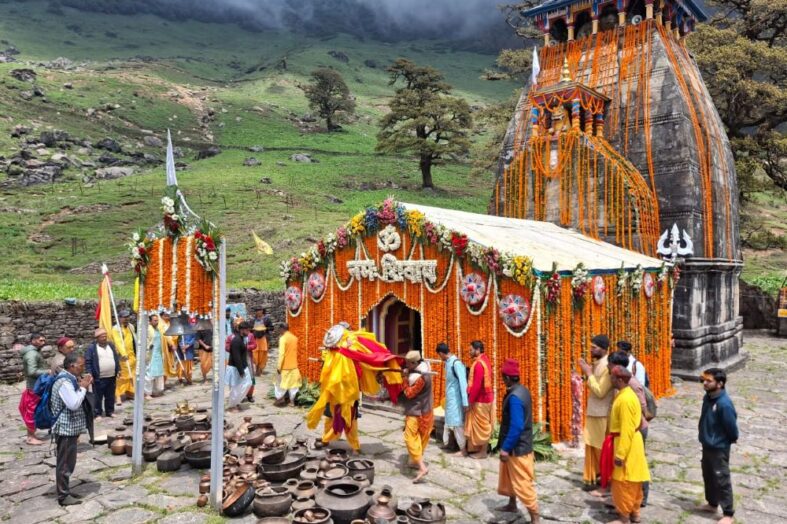 द्वितीय केदार मद्महेश्वर धाम के कपाट खुले