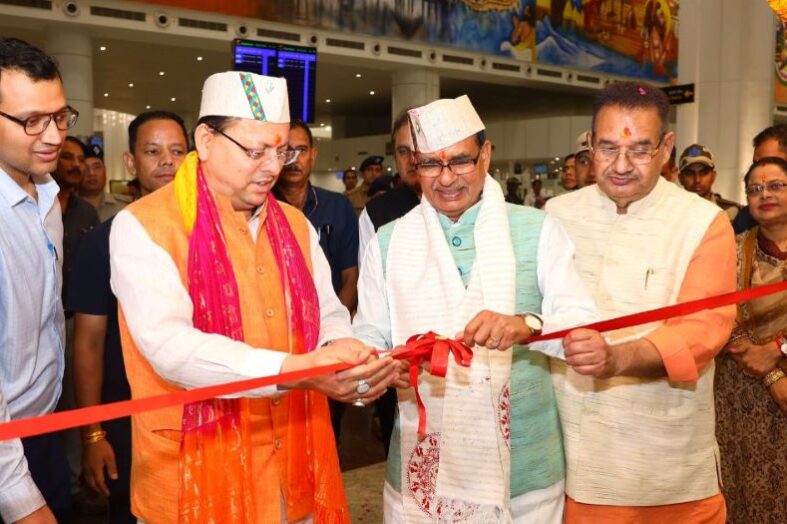 जौलीग्रांट एयरपोर्ट में हाउस ऑफ हिमालयाज के स्टोर का शुभारंभ