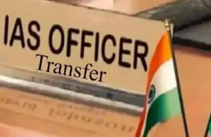 दिल्ली में बड़ा प्रशासनिक फेरबदल, 42 आईएएस अधिकारियों का किया गया तबादला