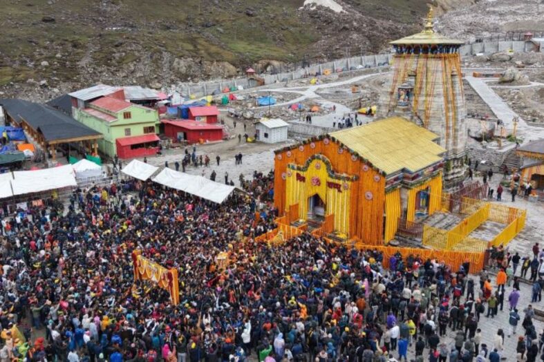 भगवान केदारनाथ की पंचमुखी उत्सव डोली पहुंची श्री केदारनाथ धाम, हजारों की संख्या में पहुंचे श्रद्धालु