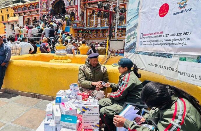 बदरीनाथ धाम में सिक्स सिग्मा ने मेडिकल सेंटर और एसीएलएस एम्बुलेंस का हुआ उद्घाटन