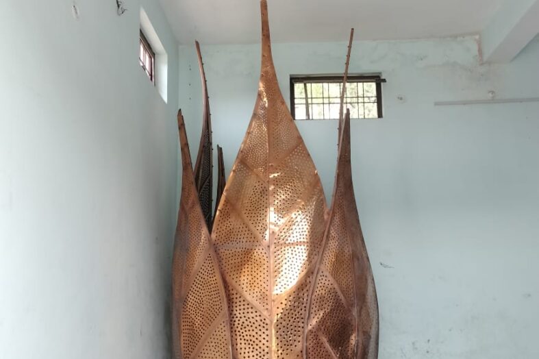 ब्रह्मकमल चौक को जिला प्रशासन ने किया रातोंरात तटस्थ