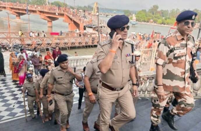 हरकी पैड़ी समेत गंगा घाटों पर पैरामिलिट्री फोर्स तैनात