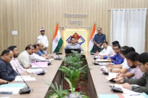 टैक्स चोरी रोकथाम के लिए उठाए जाए प्रभावी कदमः डीएम