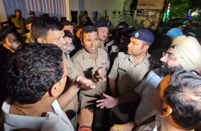 कांग्रेस कार्यालय कब्जे को लेकर बवाल जारी