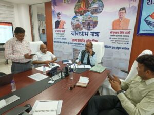 सचिव आपदा प्रबंधन ने कंट्रोल रूम से की हेलीकॉप्टर दुर्घटना की रेस्क्यू ऑपरेशन की निगरानी