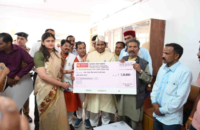समाज सेवा से ही होगा समाज का सर्वांगीण विकासः देशराज कर्णवाल