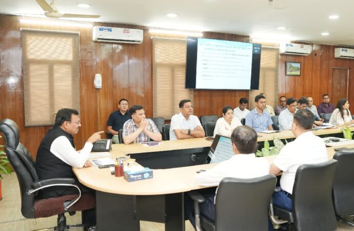 मसूरी में सुविधाओं के विकास के लिए शहरी विकास विभाग होगा नोडल विभागः बर्द्धन