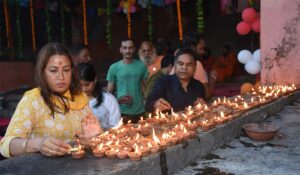 ऑपरेशन सिंदूर की कामयाबी के लिए मंत्री रेखा आर्या ने की गंगा पूजा