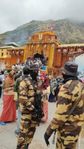 चारधाम यात्रा को लेकर श्री बद्रीनाथ धाम में सुरक्षा कड़ी, चलाया जा रहा सघन तलाशी अभियान