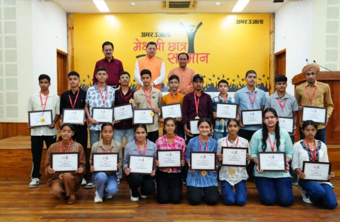 शिक्षा व्यवस्था को मजबूत बनाने के लिए राज्य सरकार कई अहम कदम उठाएः धामी