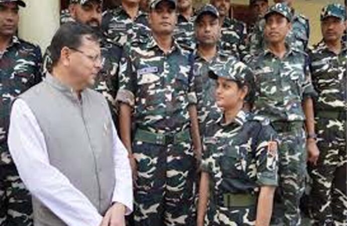 धामी ने भारत-नेपाल सीमा पर सुरक्षा व्यवस्थाओं का लिया जायजा