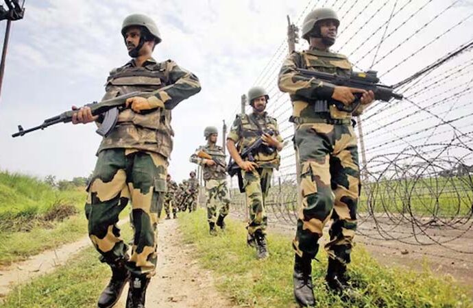 तनाव के बीच BSF ने पाकिस्तानी रेंजर को पकड़ा, भारतीय सीमा में घुसने की कर रहा था कोशिश