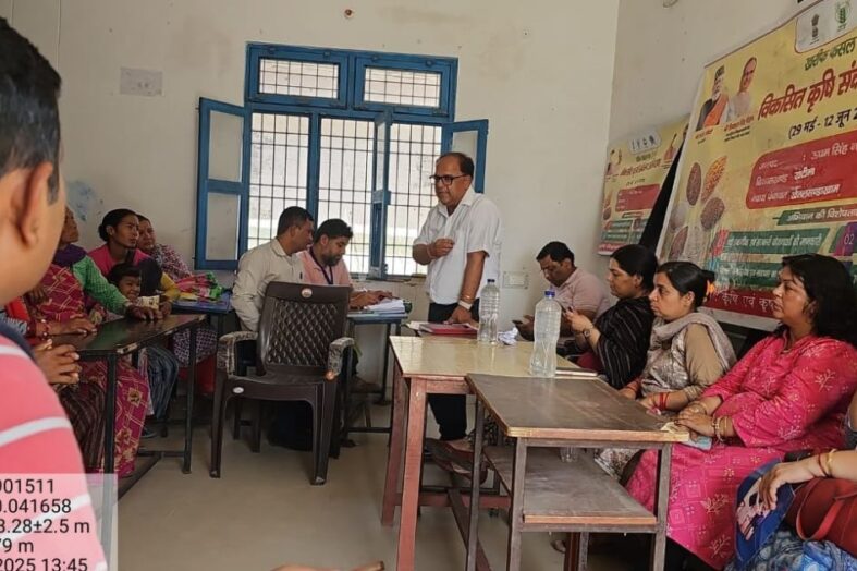 विकसित कृषि संकल्प अभियान 2025 : पंतनगर विवि के वैज्ञानिकों ने गांव-गांव पहुंचकर खेती में नवाचार का संदेश दिया