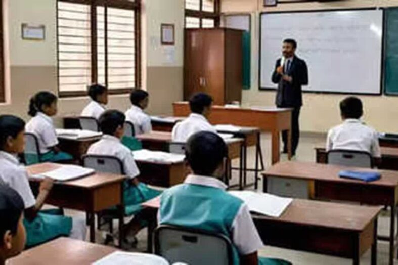 रुद्रप्रयाग जिले में बंद हो सकते हैं 50 से अधिक स्कूल, मंडरा रहा ये बड़ा खतरा