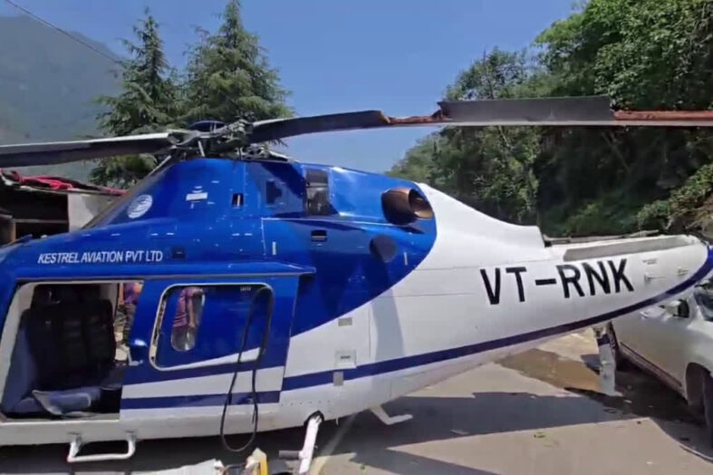 केदारनाथ मार्ग पर हेलीकॉप्टर क्रेश लैंडिंग, सभी यात्री सुरक्षित