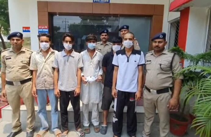 पुरानी रंजिश के कारण युवक को मारी थी गोली, पांच गिरफ्तार