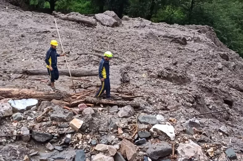 उत्तरकाशी में बादल फटने से 9 मजदूर लापता,