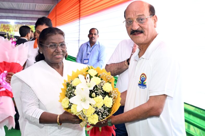 इलाज से बेहतर रोकथाम है की भावना को साकार करता है योगः द्रौपदी मुर्मू