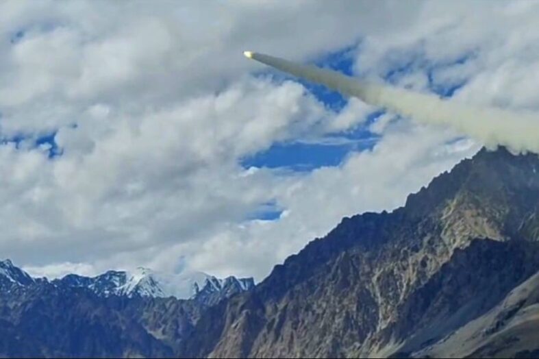 आकाश प्राइम हथियार प्रणाली का अत्यधिक ऊंचाई वाले क्षेत्र में सफल परीक्षण