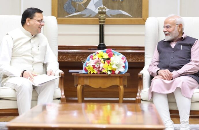 सीएम धामी ने पीएम मोदी से की मुलाकात, राज्य के विकास के लिए अनेक परियोजनाओं पर सहयोग मांगा